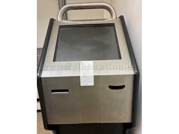 Nahansicht des Terminals mit Touchscreen-Bildschirm und geschlossenen Klappen