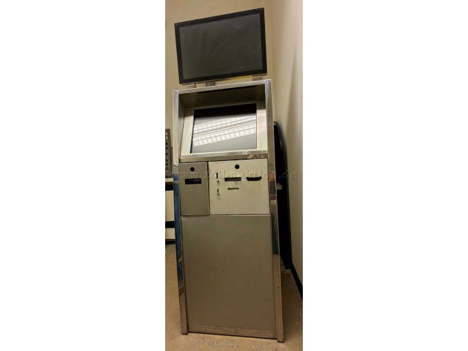 Vorderseite des Automaten Vorderseite des Automaten