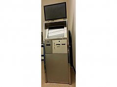Vorderseite des Automaten