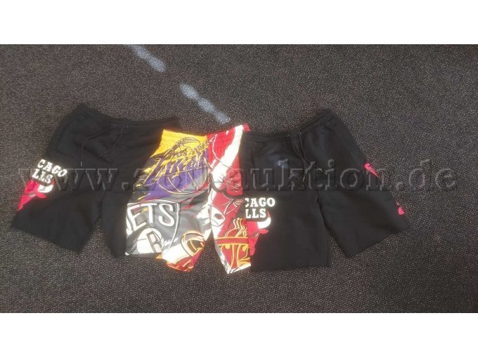 3 Shorts von vorne