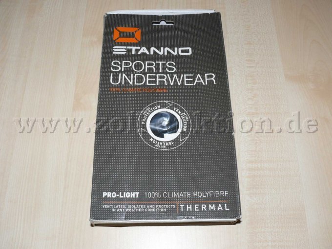 Funktionsunterwäsche in Verpackung