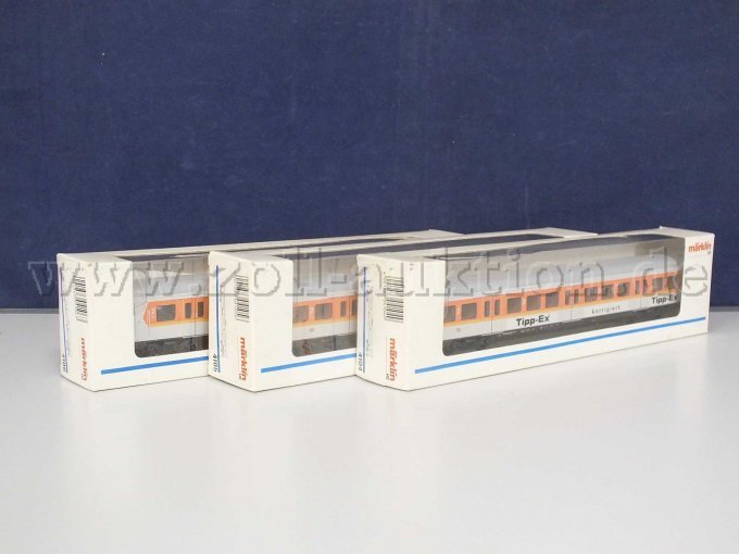 Schrägansicht Zug-Set S-Bahn mit Steuerwagen in Blistern