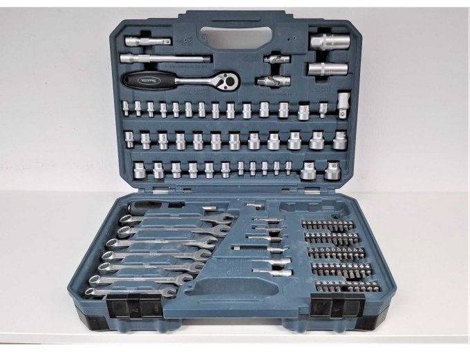 Werkzeugkoffer geöffnet