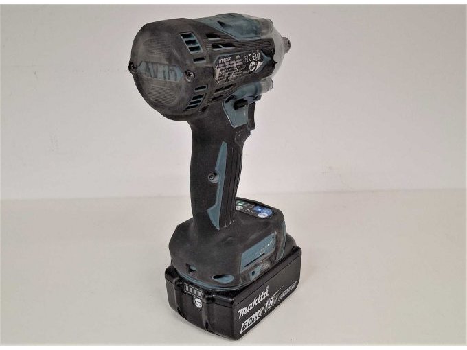 Makita Schlagschrauber, Rückseite