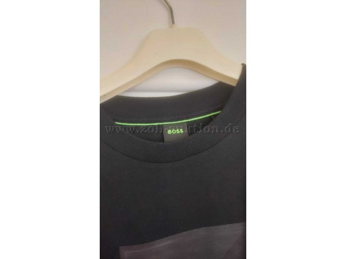 Detail schwarzes Shirt