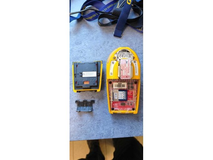 Defektes Messgerät mit Akku