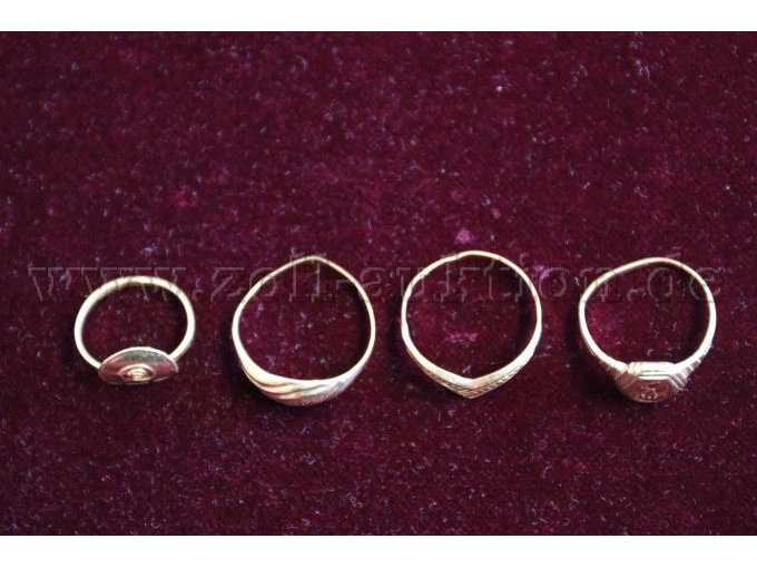 1 Set bestehend aus 4 Ringen mit 585 Gold – foto 2 – kavel bij Zoll-Auktion, Freiburg im Breisgau