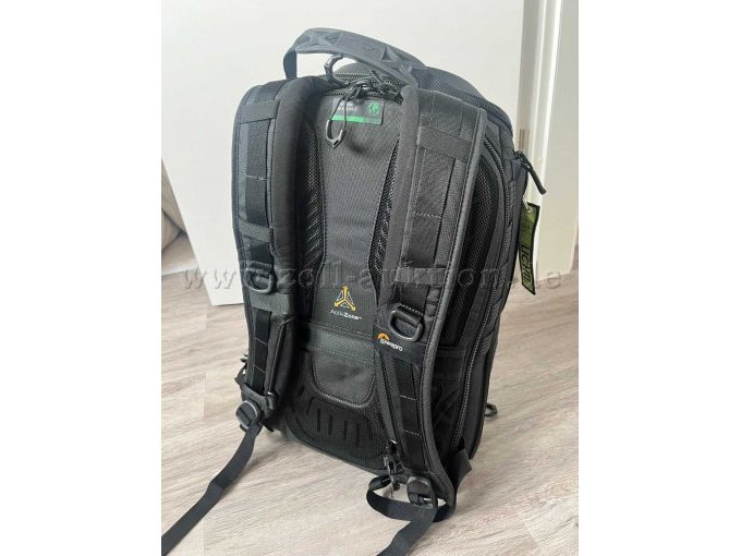 Rucksack hinten