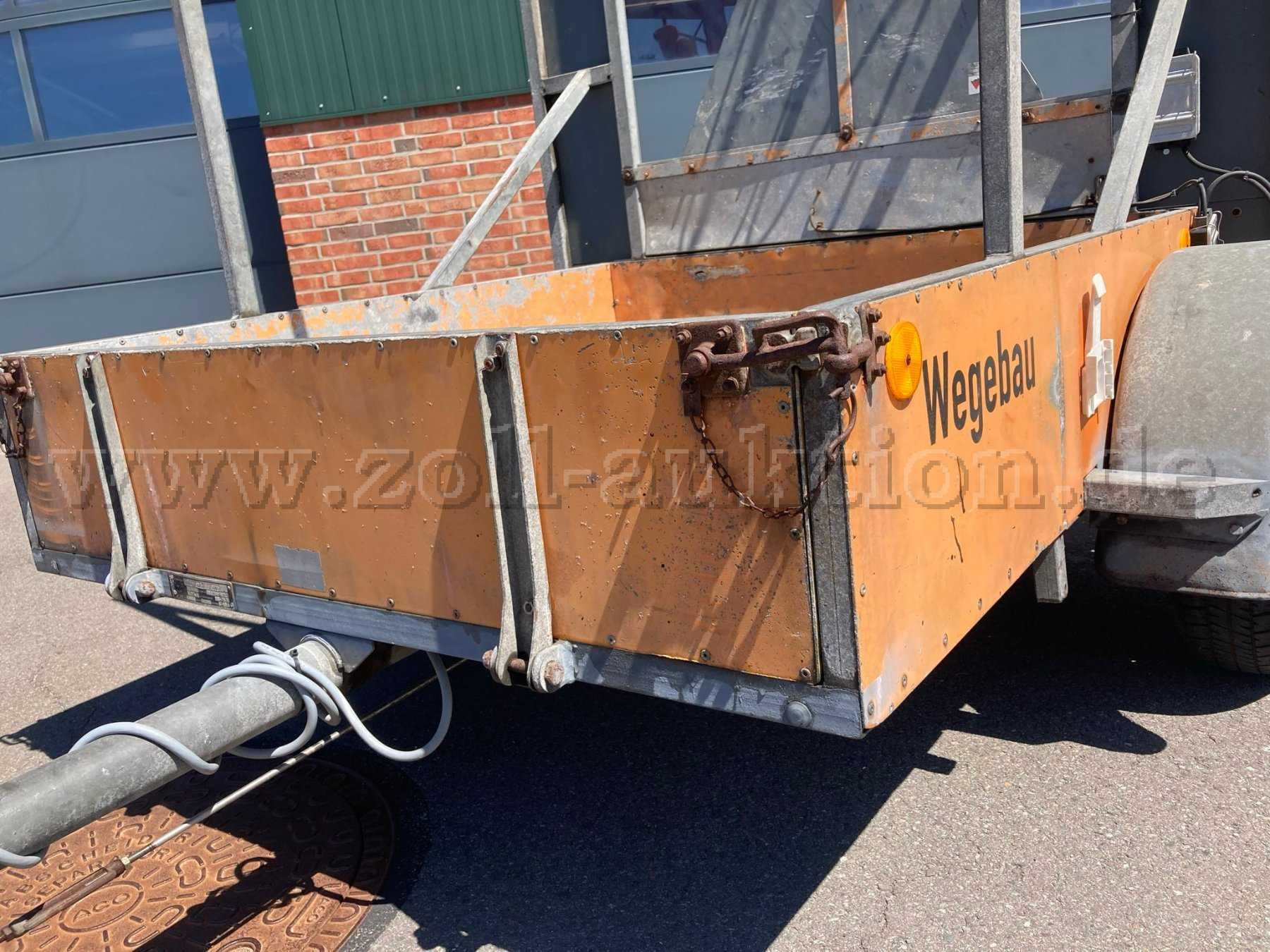 vorne, Verschlüsse rostig