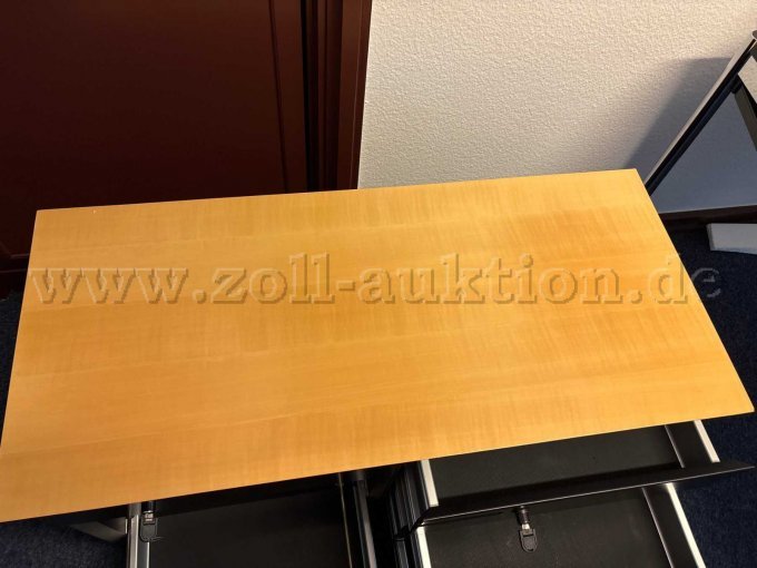 Gesamtansicht Tischplatte Oberseite