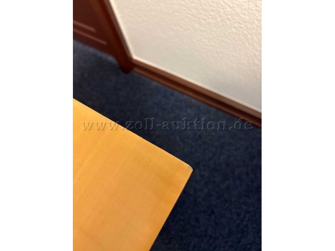 Detailansicht - Beschädigung Ecke Deckplatte