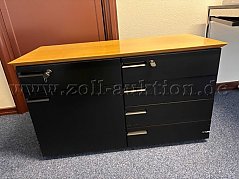 Gesamtansicht Vorderseite- geschlossene Schubladen