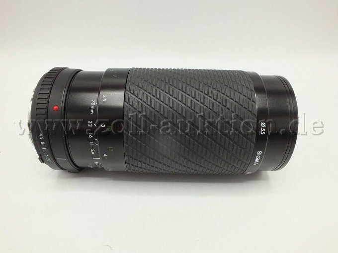Sigma Objektiv liegend Links Seite