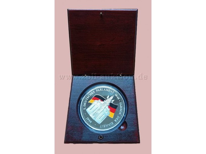 Medaille in der Schatulle