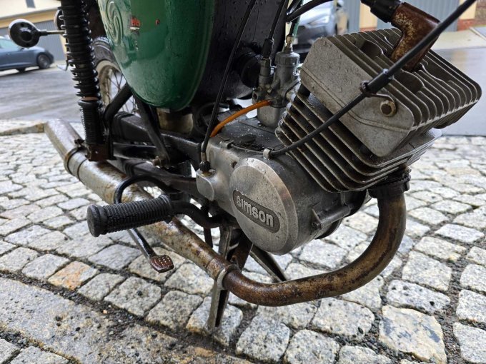 Motor vorn