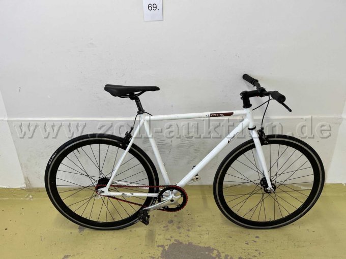 Singlespeed-Rad von KS Cycling, rechts