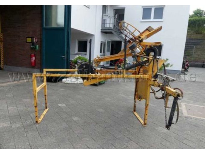 Sinkkastenreiniegr Schmailzl. Zur Versteigerung steht nur die beschriebene Sinkkastenreiniger.