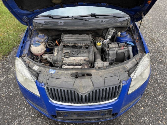 geöffneter Motorraum