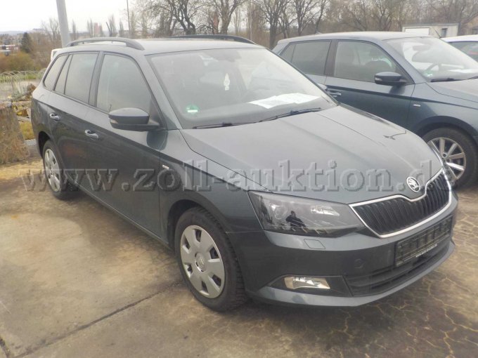 Front und Seitenansicht Pkw