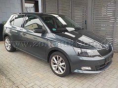 Front und Seitenansicht Pkw