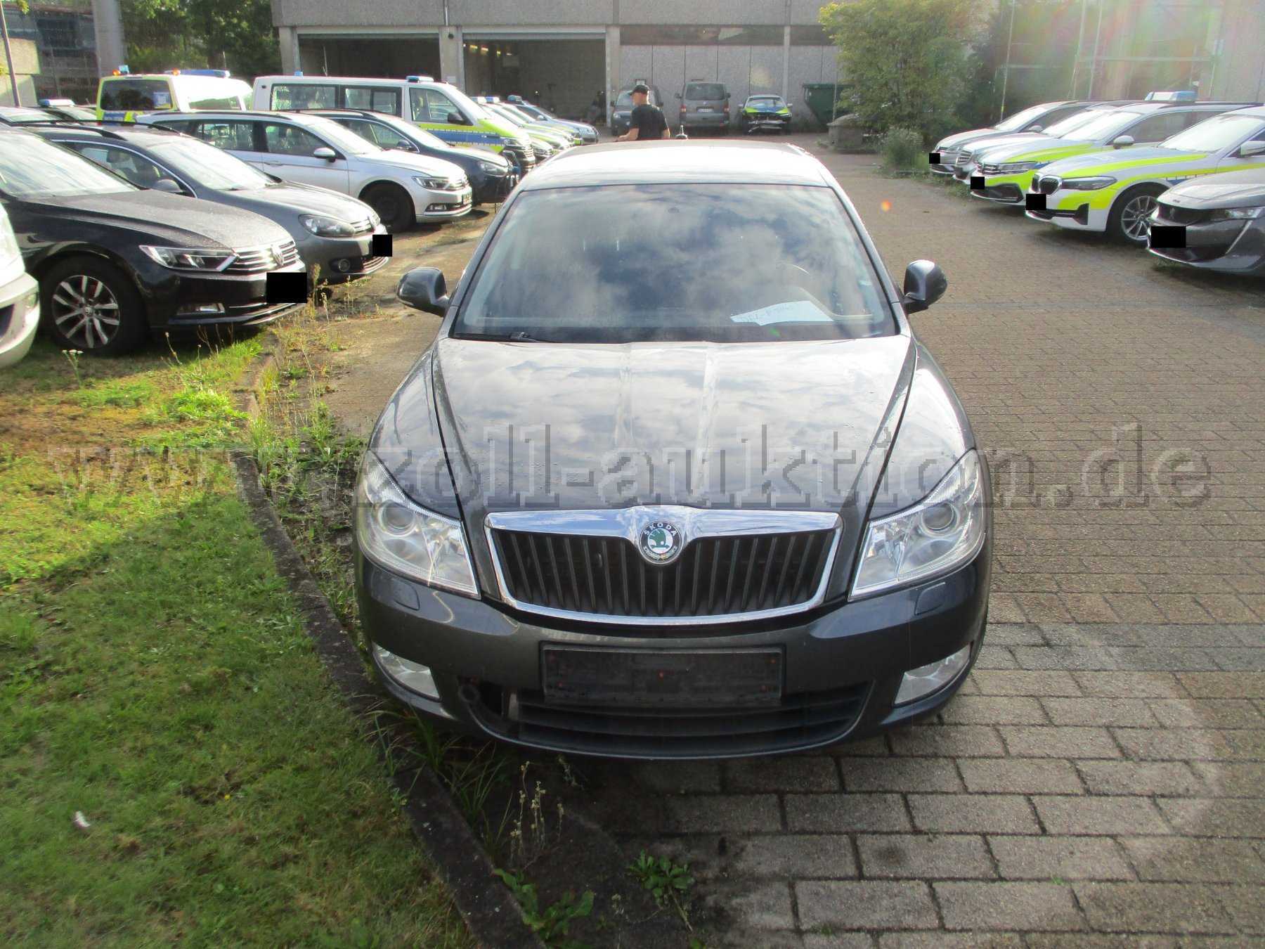 1 Skoda Octavia Combi (1Z) cu motor defect