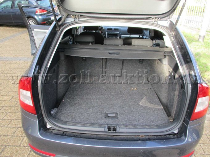 1 Skoda Octavia Combi (1Z) Motorschaden – foto 11 – kavel bij Zoll-Auktion, Oldenburg