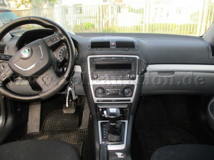 1 Skoda Octavia Combi (1Z) Motorschaden – foto 10 – kavel bij Zoll-Auktion, Oldenburg