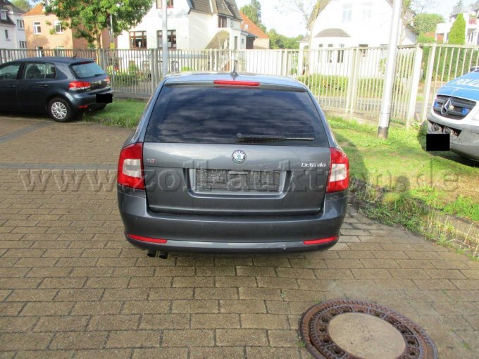 1 Skoda Octavia Combi (1Z) Motorschaden – foto 5 – kavel bij Zoll-Auktion, Oldenburg