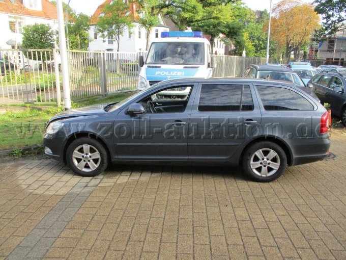 1 Skoda Octavia Combi (1Z) Motorschaden – foto 7 – kavel bij Zoll-Auktion, Oldenburg