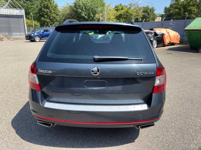 1 Skoda Octavia Combi RS (5E) 2.0 TDI Green tec – foto 6 – kavel bij Zoll-Auktion, Stuttgart