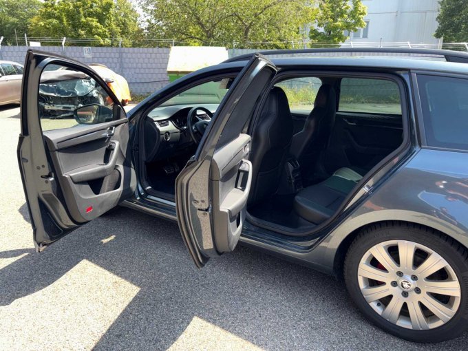 1 Skoda Octavia Combi RS (5E) 2.0 TDI Green tec – foto 9 – kavel bij Zoll-Auktion, Stuttgart