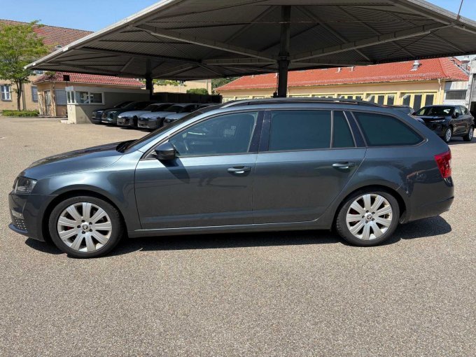 1 Skoda Octavia Combi RS (5E) 2.0 TDI Green tec – foto 8 – kavel bij Zoll-Auktion, Stuttgart