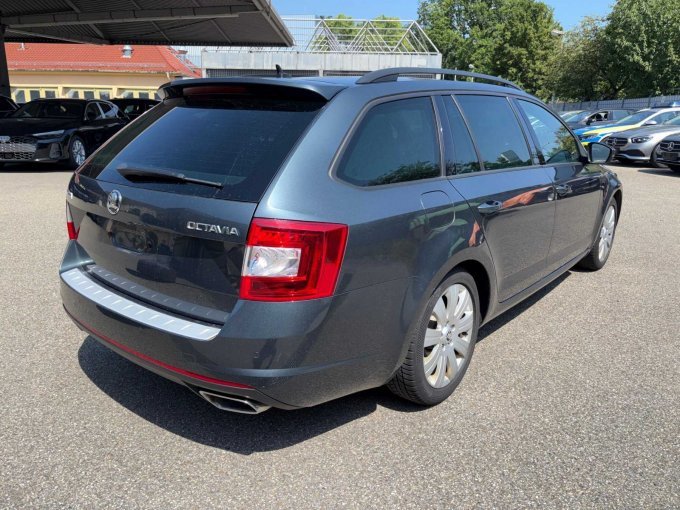 1 Skoda Octavia Combi RS (5E) 2.0 TDI Green tec – foto 5 – kavel bij Zoll-Auktion, Stuttgart