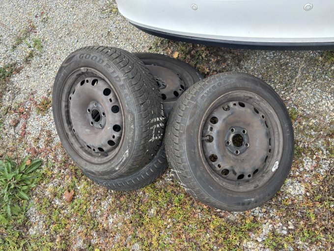 Winterreifen mit Stahlfelgen