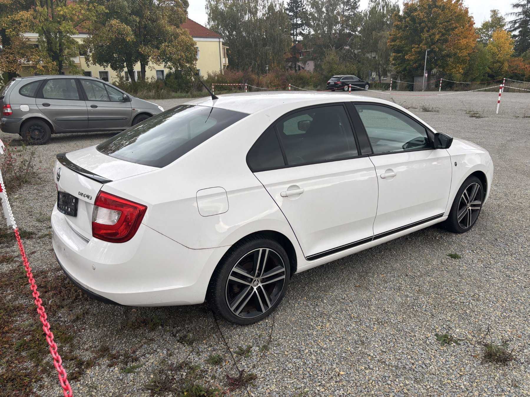 Heckansicht seitlich