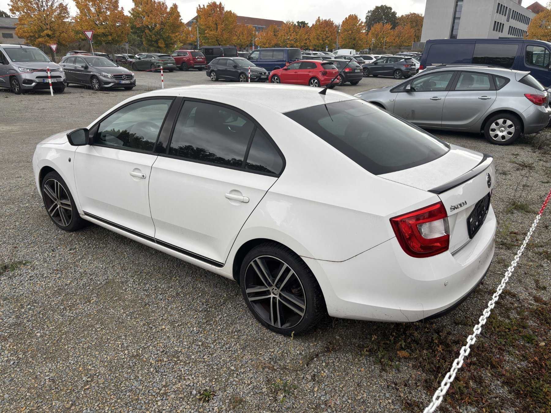 Heckansicht seitlich