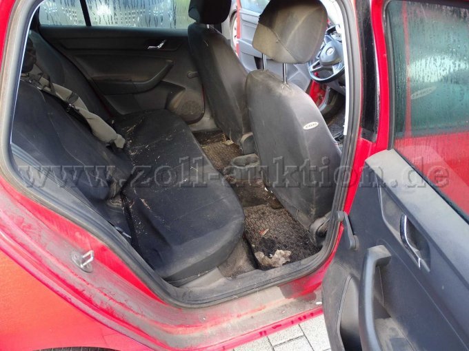 Beifahrerseite hinten