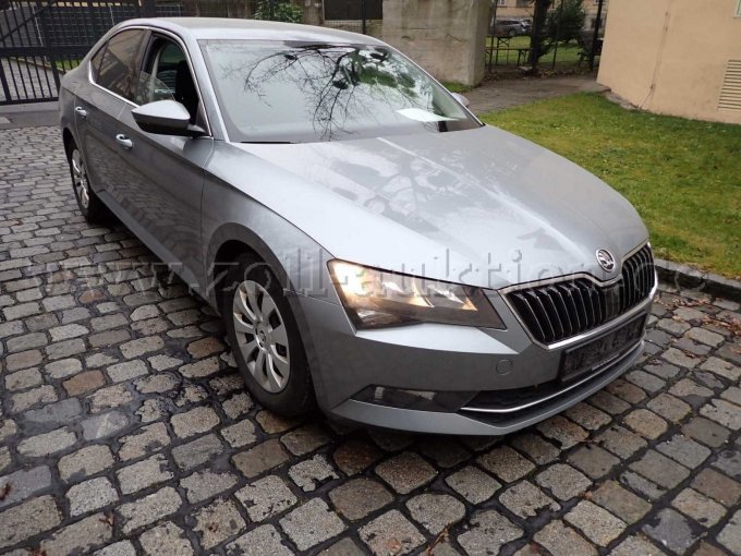 Frontansicht vorn rechts