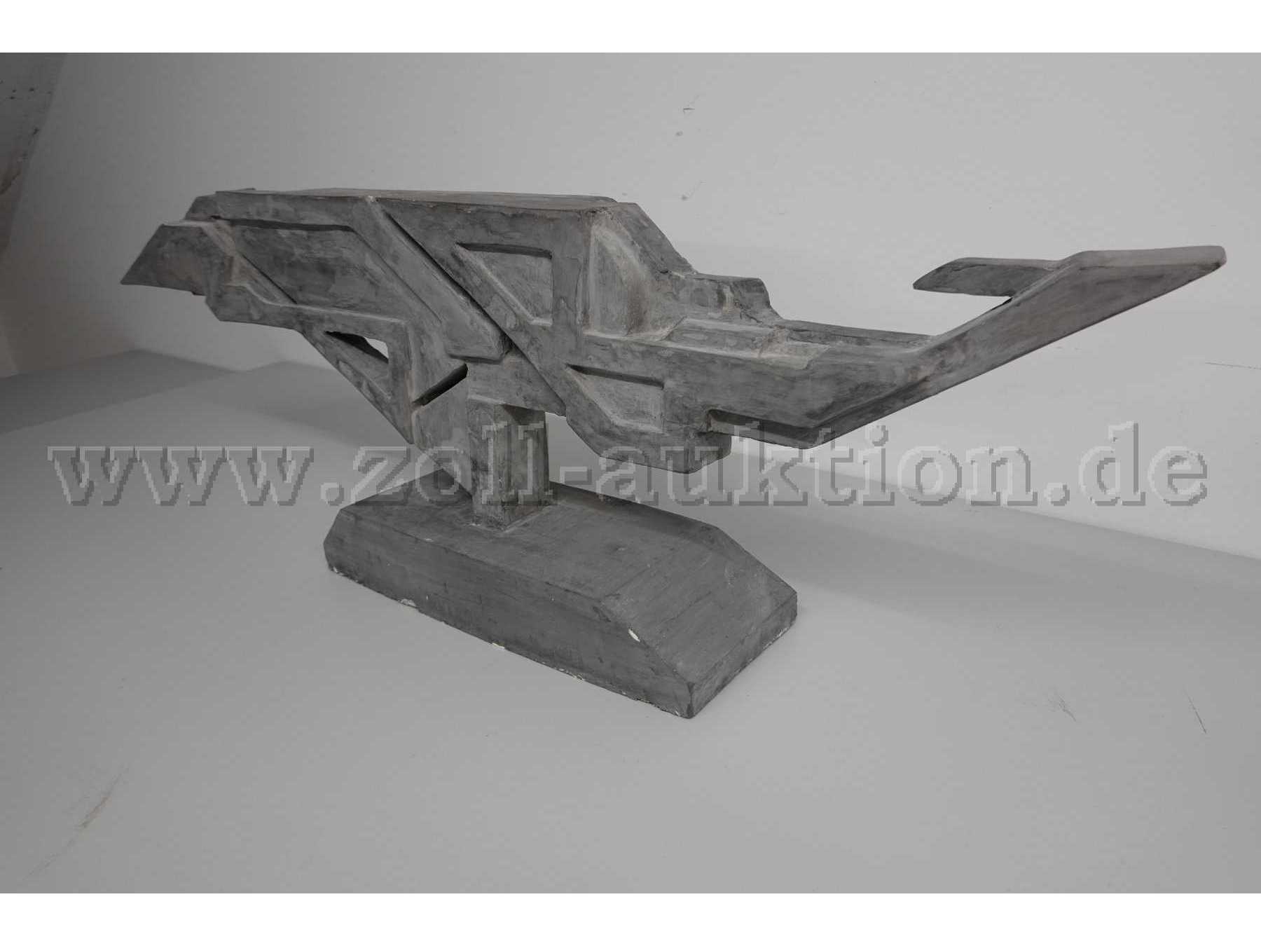 Skulptur "Fine Brut" Diagonale vorn rechts