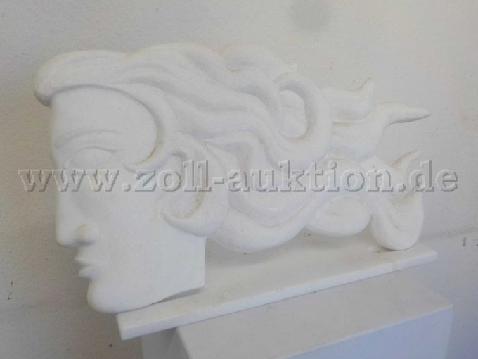 Frontansicht Skulptur