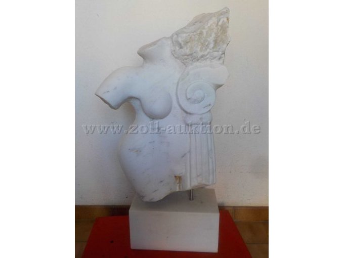 Seitenansicht Skulptur