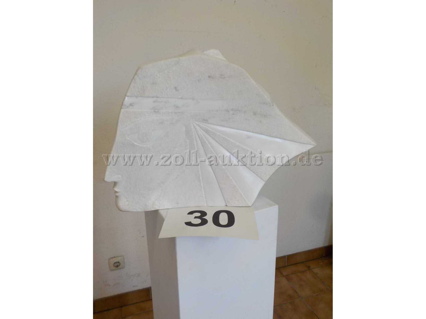 Seitenansicht Skulptur