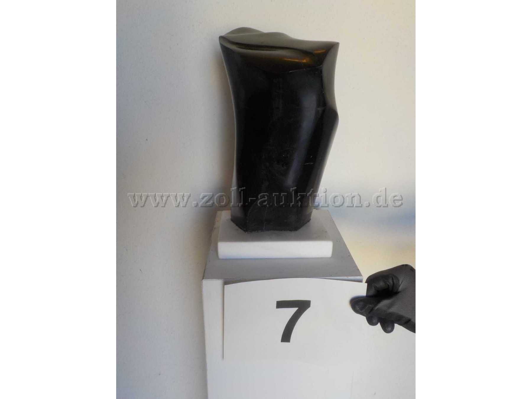 Seitenansicht Skulptur