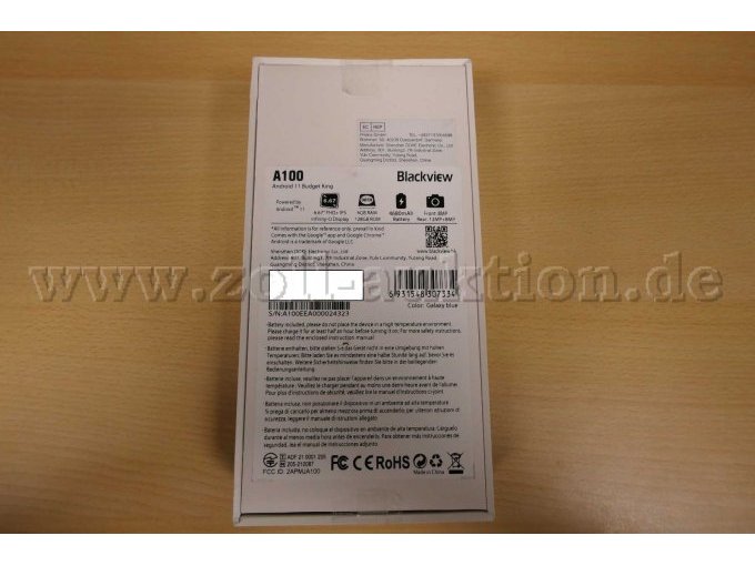 Detailaufnahme der Verpackungsrückseite mit Daten, Hinweisen und Bezeichnung.