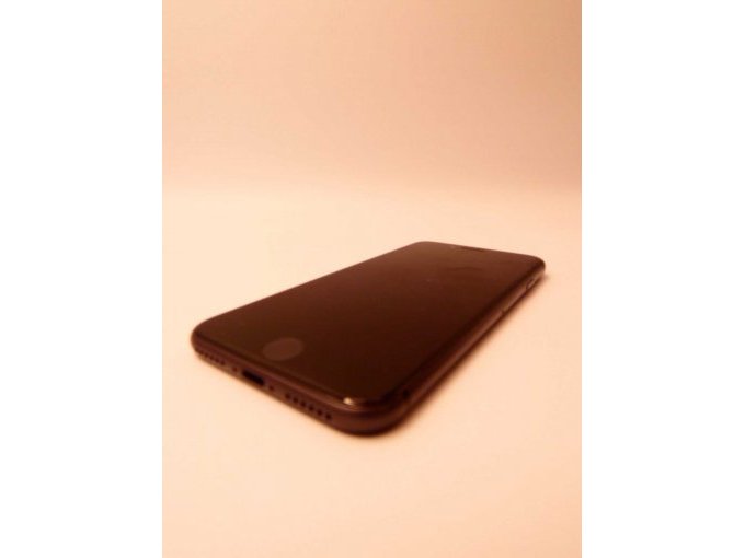 IPhone 8_ Ansicht auf untere Seite/ rechte untere Ecke/ rechte Seite