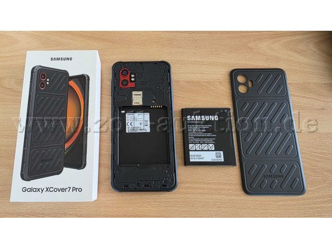 Samsung Galaxy XCover7 Pro - Akku entnommen - offene Rückseite