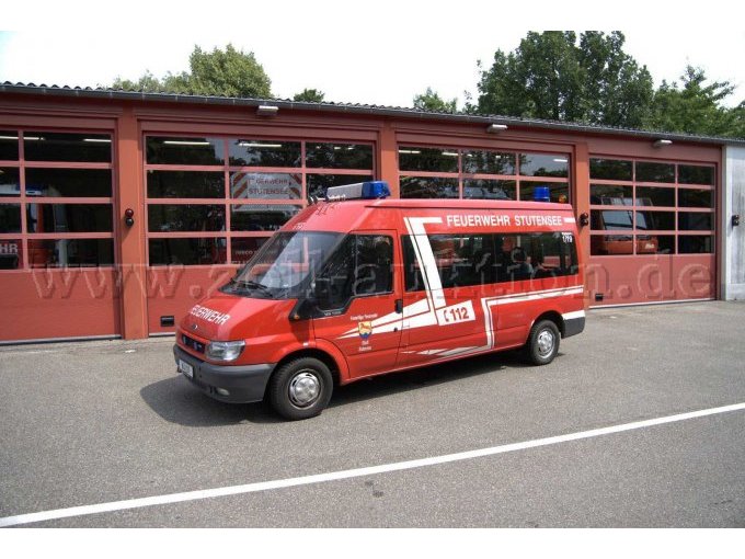 Fahrzeug Totale, seitliche Ansicht, Fahrerseite