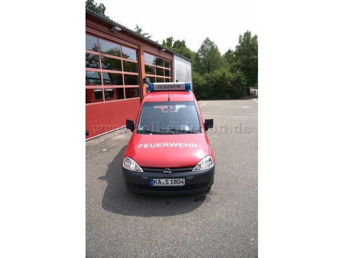 Fahrzeug Totale, vordere Ansicht