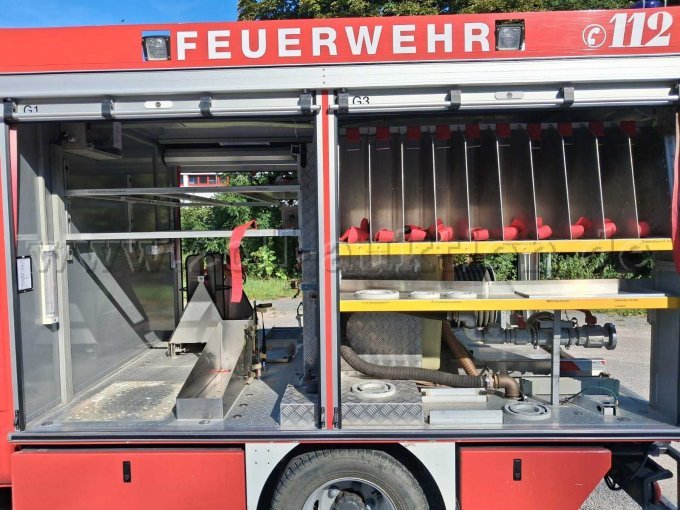 1 speciaal motorvoertuig: brandweerwagen TSF-W (voertuig met draagbare hogedrukpomp en water) – foto 5 – kavel bij Zoll-Auktion, Balve