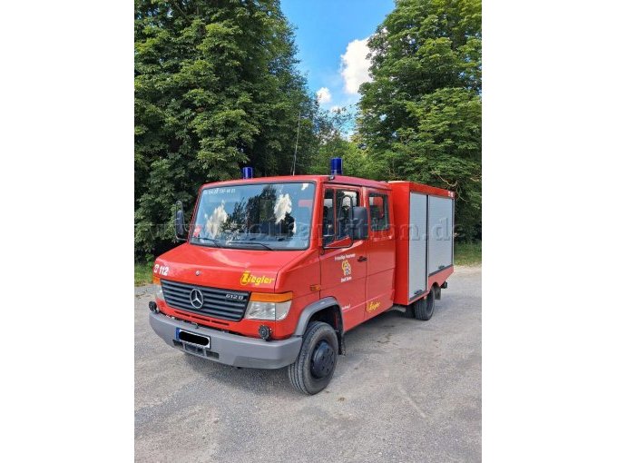 1 speciaal motorvoertuig: brandweerwagen TSF-W (voertuig met draagbare hogedrukpomp en water) – foto 5 – kavel bij Zoll-Auktion, Balve